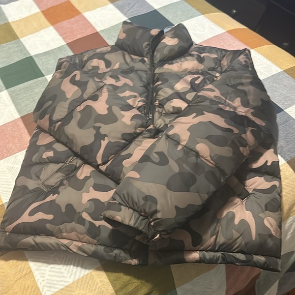 Awesome Camouflage Jacket - Picture 4 of 4